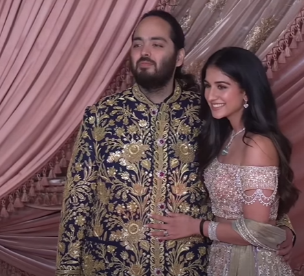 Anant Ambani Wedding अनंत अम्बानी के शेरवानी की कीमत 17 करोड़ की जानिए आगे की खबर